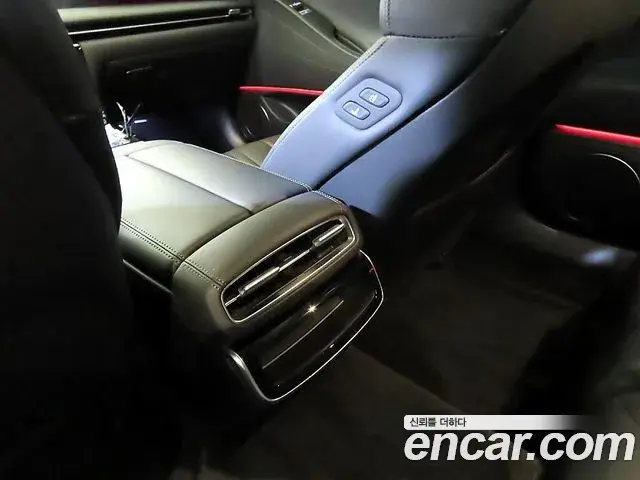 Genesis G80 2024 — Photo 18/20