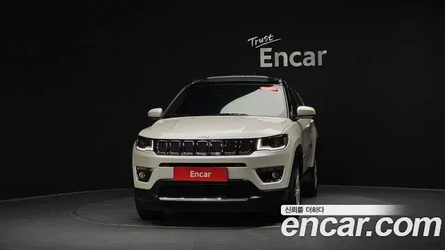 Jeep Compass 2021 — Фото 3/20