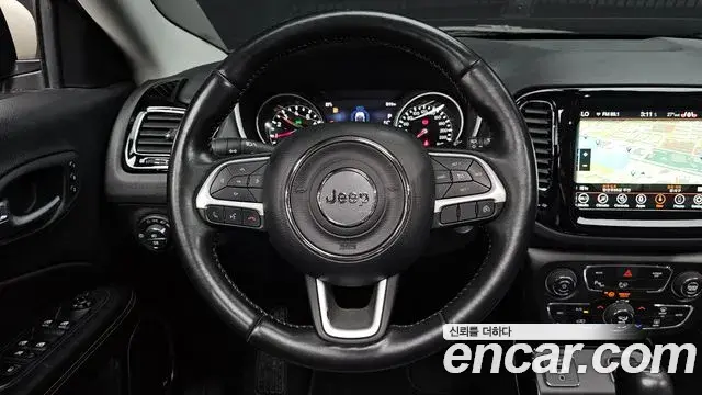 Jeep Compass 2021 — Фото 13/20