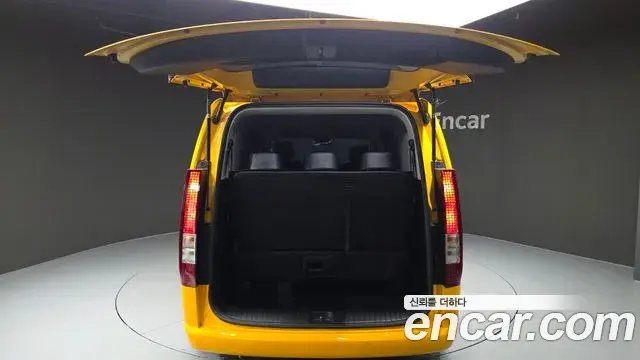 Hyundai Staria 2021 — Фото 20/20