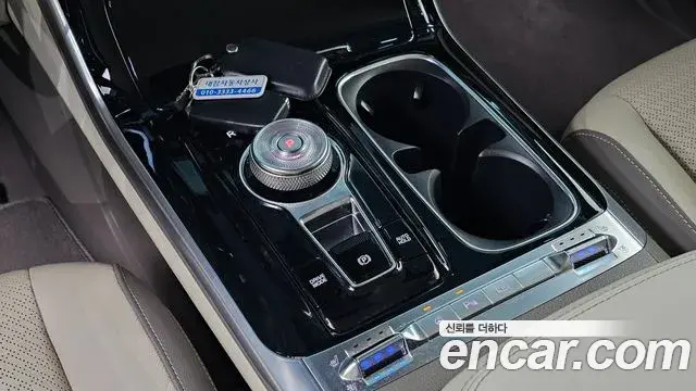 Kia Carnival 2023 — Photo 9/20