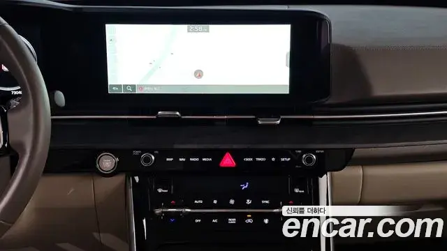 Kia Carnival 2023 — Photo 15/20