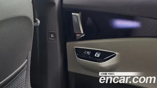 Kia Carnival 2023 — Photo 20/20