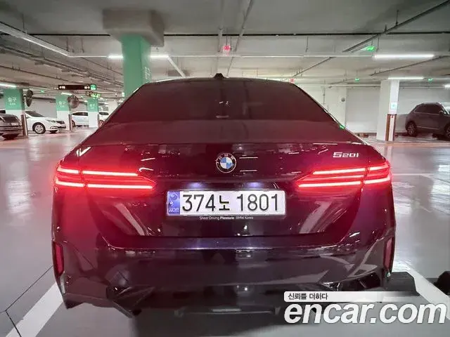 BMW 5 Series 2025 — ფოტო 2/10