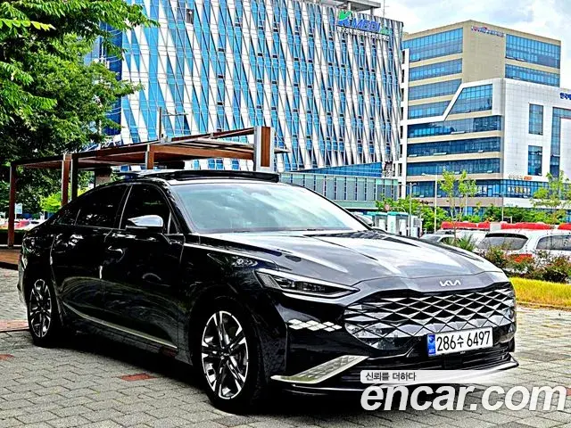 Kia K8 2023 — Şəkil 13/20