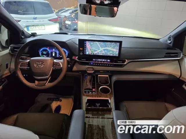 Toyota Sienna 2025 — Photo 10/20
