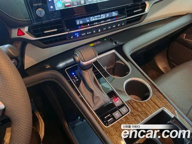 Toyota Sienna 2025 — Photo 8/20