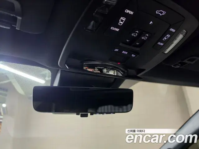 Toyota Sienna 2025 — Photo 2/20