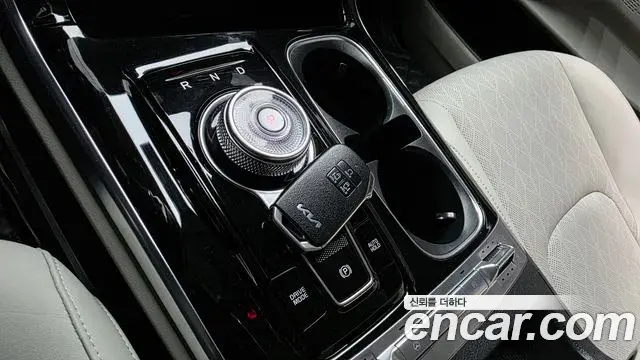 Kia Carnival 2021 — Фото 9/20