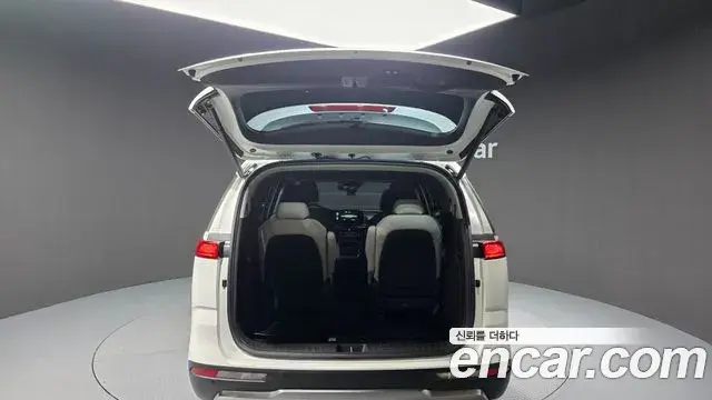 Kia Carnival 2021 — Фото 20/20