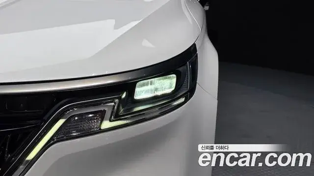 Kia Carnival 2021 — Şəkil 28/38