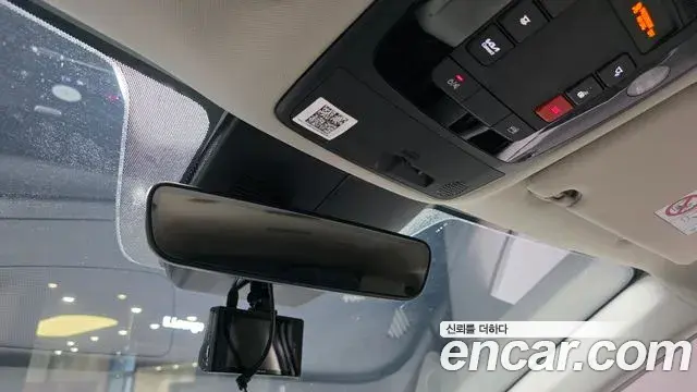 Kia Carnival 2021 — Şəkil 35/38