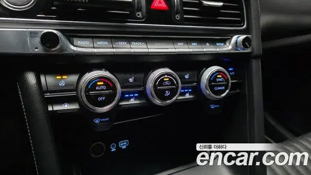 Genesis G70 2019 — ფოტო 20/20