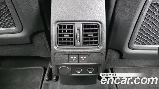 Renault Samsung Arkana 2025 — ფოტო 18/35