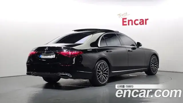 Mercedes-Benz S-Class 2022 — ფოტო 18/33