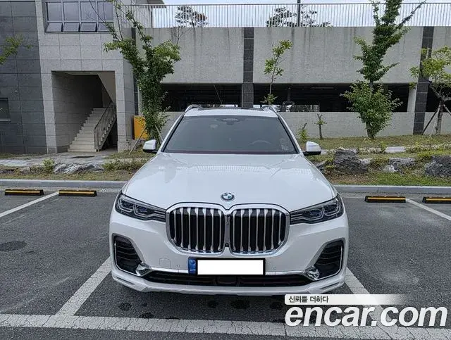 BMW X7 2021 — ფოტო 5/19