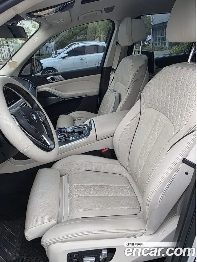 BMW X7 2021 — ფოტო 1/19
