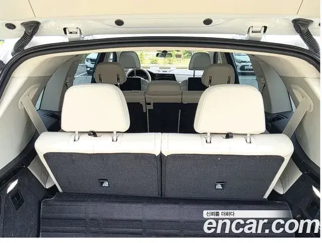 BMW X7 2021 — ფოტო 9/19