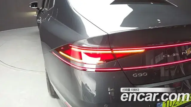Genesis G90 2024 — Photo 2/36