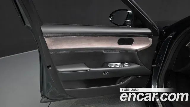Genesis G90 2024 — Photo 4/36