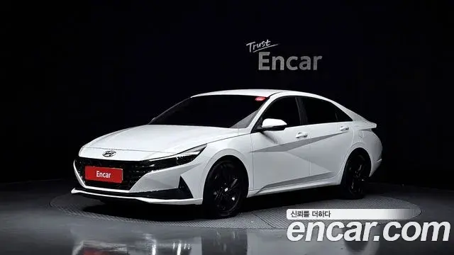 Hyundai Avante 2023 — Фото 1/20