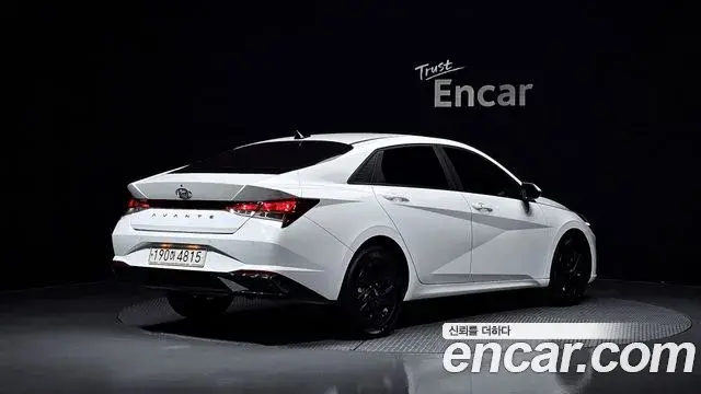 Hyundai Avante 2023 — Фото 2/20