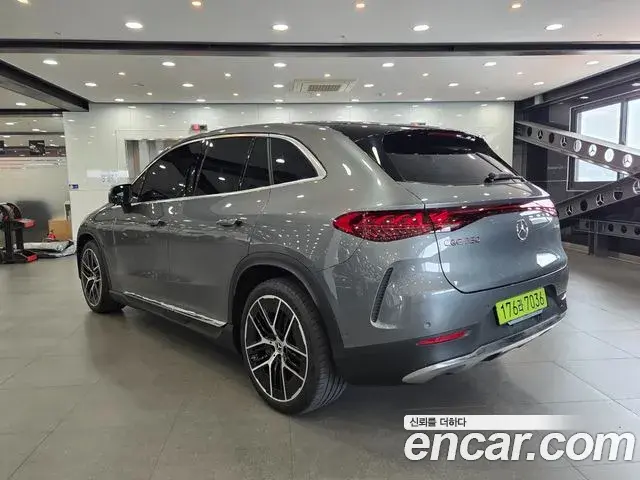 Mercedes-Benz EQE SUV 2025 — Şəkil 9/20