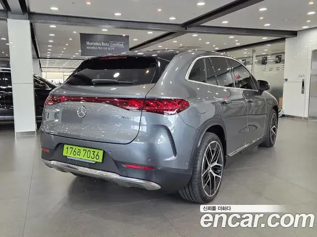 Mercedes-Benz EQE SUV 2025 — Şəkil 19/20