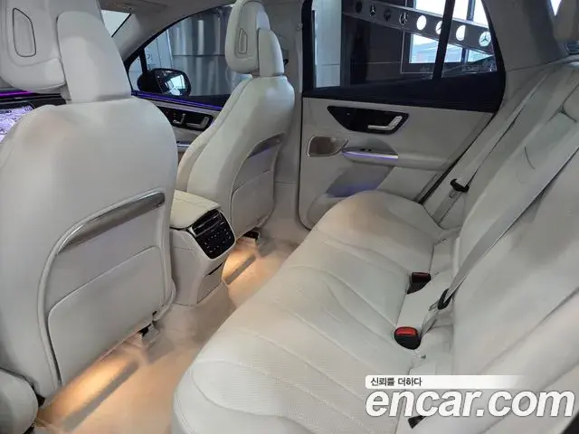 Mercedes-Benz EQE SUV 2025 — Şəkil 6/20
