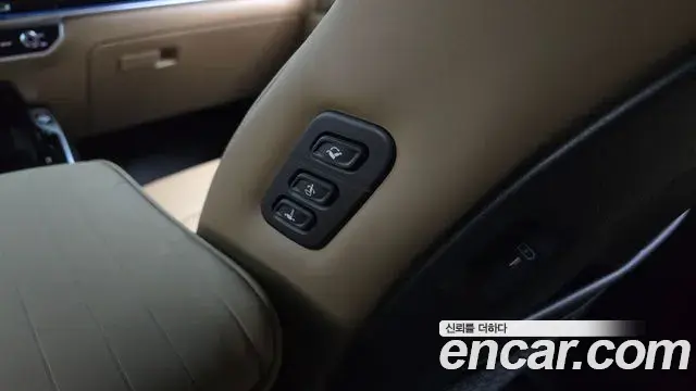 Kia Sorento 2025 — Şəkil 35/38