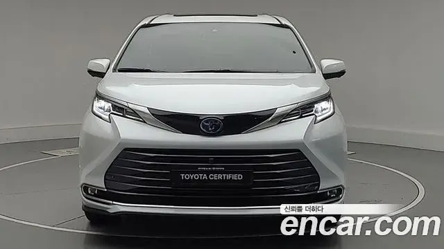 Toyota Sienna 2025 — Photo 6/20