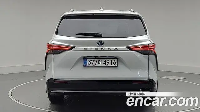 Toyota Sienna 2025 — Photo 17/20