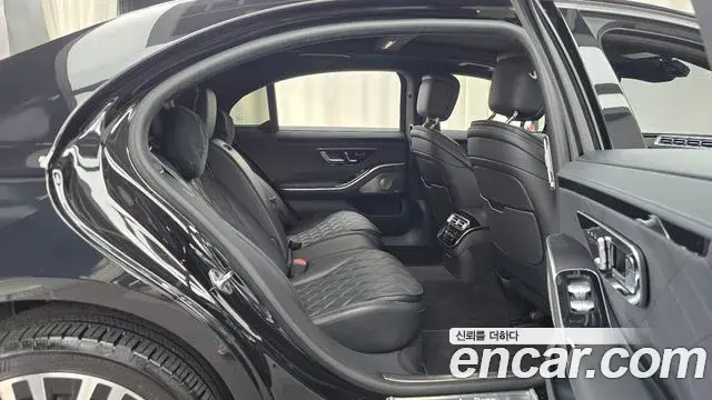 Mercedes-Benz S-Class 2022 — Фото 11/20