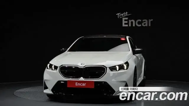 BMW M5 2025 — ფოტო 14/20