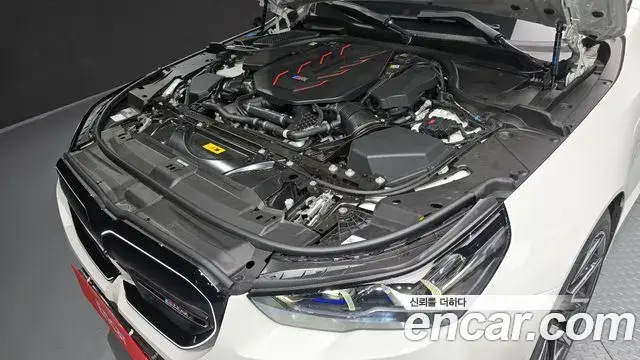 BMW M5 2025 — ფოტო 19/20