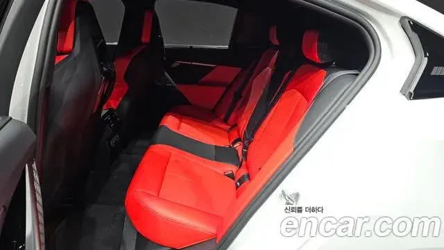 BMW M5 2025 — ფოტო 16/20
