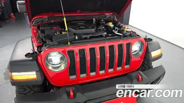Jeep Wrangler 2018 — Photo 19/28