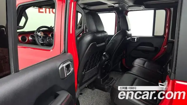 Jeep Wrangler 2018 — Photo 14/28