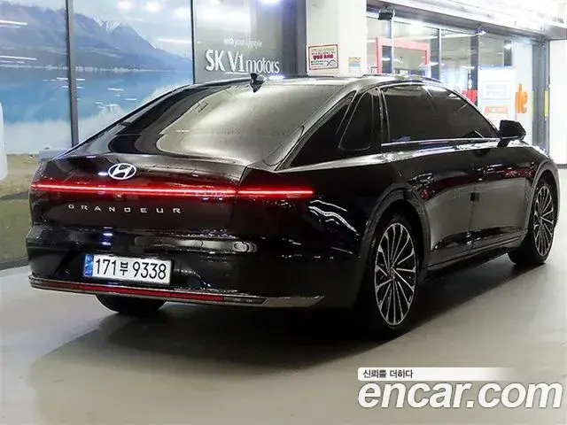 Hyundai Grandeur Hybrid 2025 — Photo 19/20