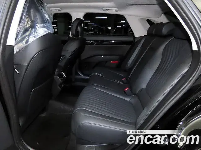 Hyundai Grandeur Hybrid 2025 — Photo 2/20