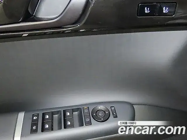 Hyundai Grandeur Hybrid 2025 — Photo 12/20