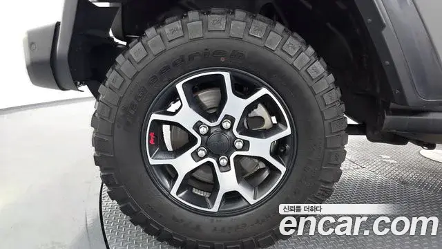 Jeep Wrangler 2019 — Şəkil 11/28