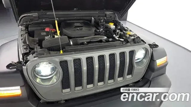 Jeep Wrangler 2019 — Şəkil 17/28
