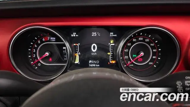 Jeep Wrangler 2019 — Şəkil 25/28