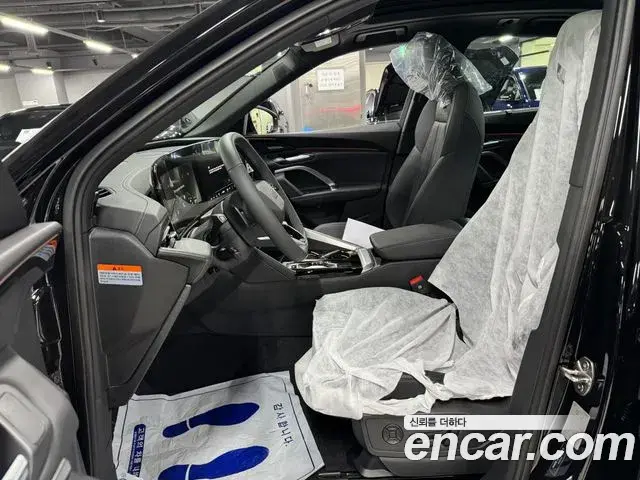 Audi Q5 2025 — Photo 10/16