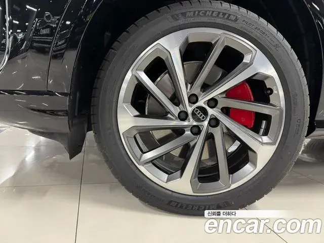 Audi Q5 2025 — Photo 14/16