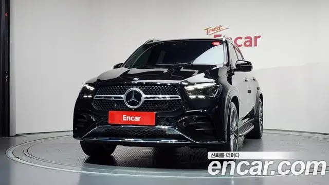 Mercedes-Benz GLE-Class 2024 — Photo 8/33