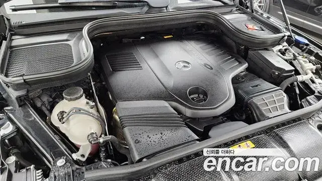 Mercedes-Benz GLE-Class 2024 — Photo 7/33