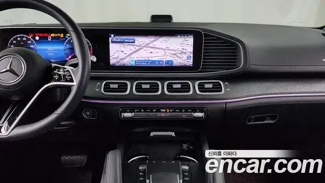 Mercedes-Benz GLE-Class 2024 — Photo 12/33
