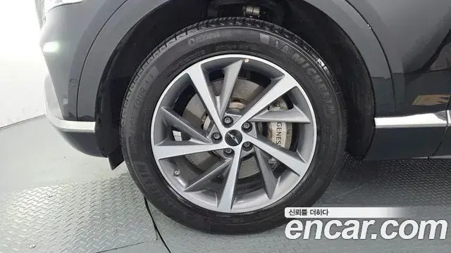 Genesis GV80 2025 — ფოტო 31/36